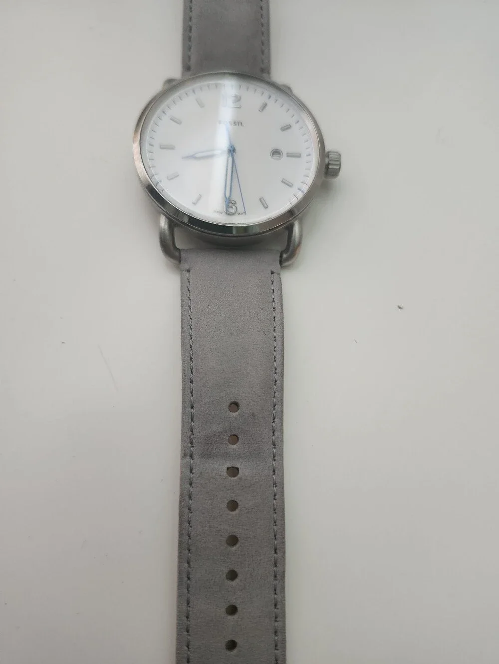 Fossil The Commuter Watch Gray Leather Strap